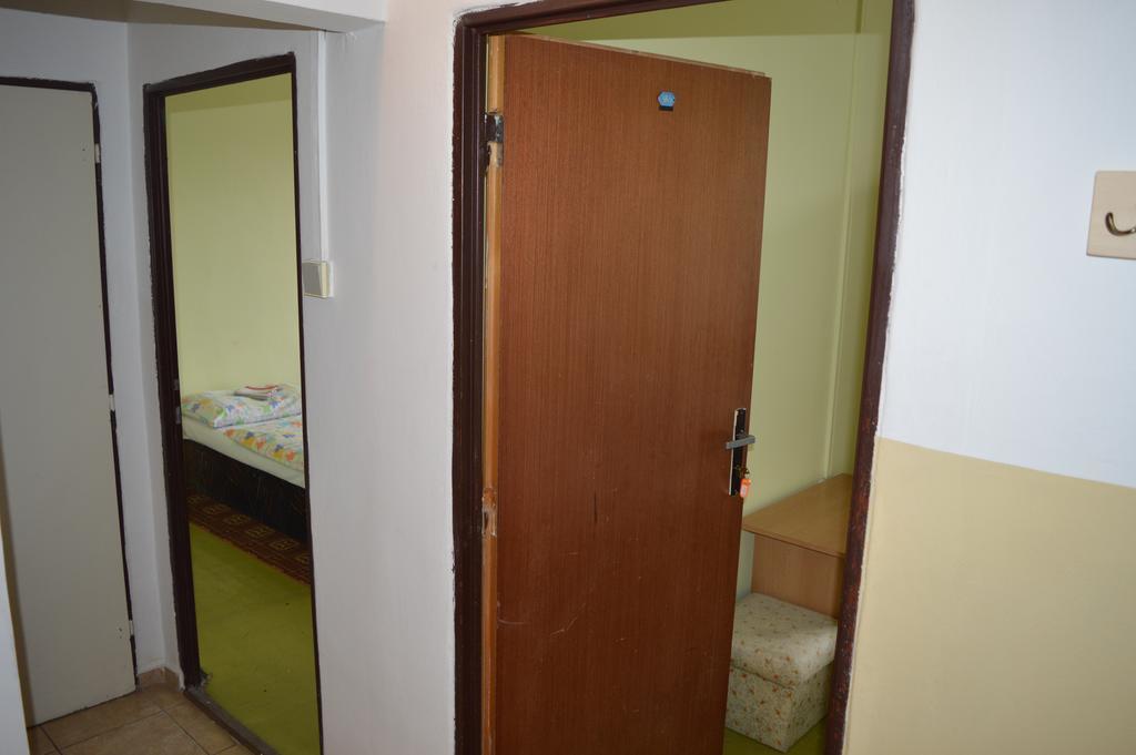 Biznis Centrum / Ubytovna Rožňava Exterior foto